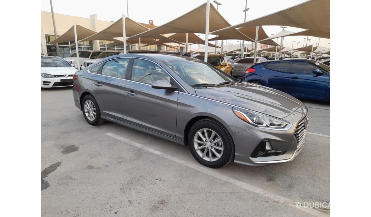 Hyundai Sonata Std Hyundai / Sonata 2018 model - American - in excellent condition inside and out, 7000 miles