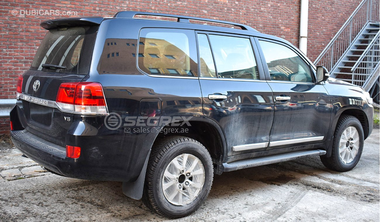 Toyota Land Cruiser 4.5L Turbo Diesel con Asientos de Cuero, Visión 360°, Patallas Traseras y Techo Solar T/A 2020