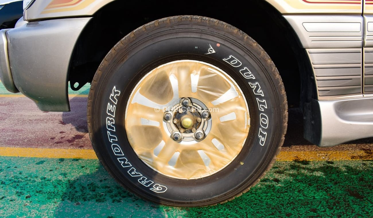 Toyota Land Cruiser GXR