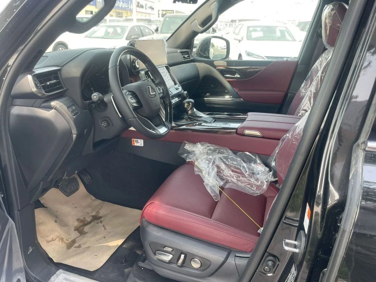 Lexus LX600 SIGNATURE 2025 Lexus LX600 Turbo Sport (7-Seater) 3.5L V6 Twin-Turbo Petrol A/T 4WD Export Only