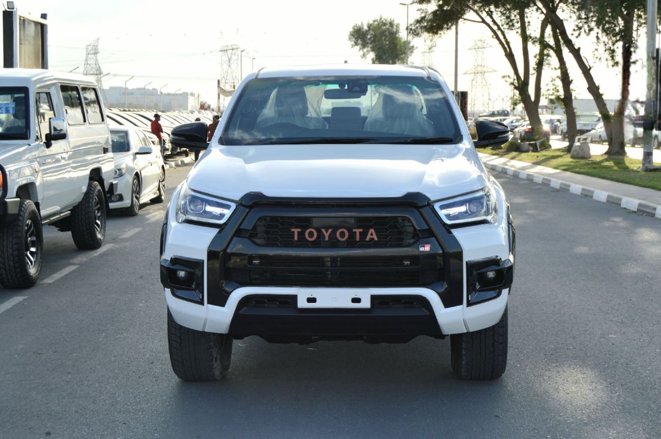 تويوتا هيلوكس Double Cabin  Right Hand Drive Model: *2023* Engine: 2.8L/ V4