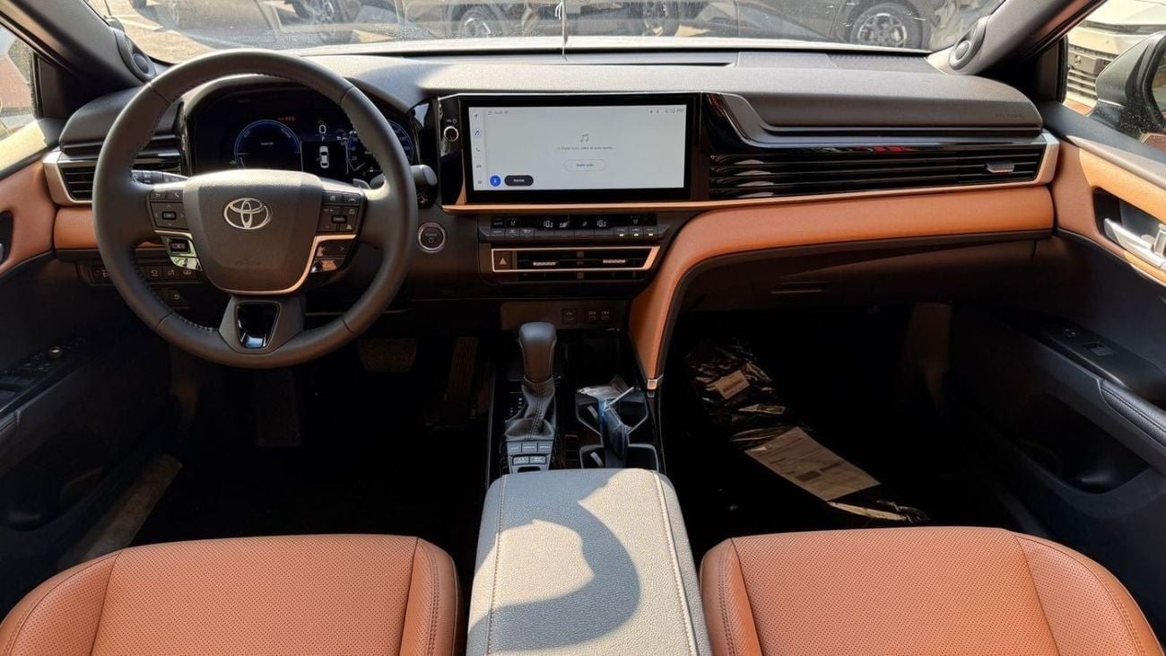 Toyota Camry Toyota Camry Hybrid Lumiere 2.5L | 2025 | 0KM | GCC