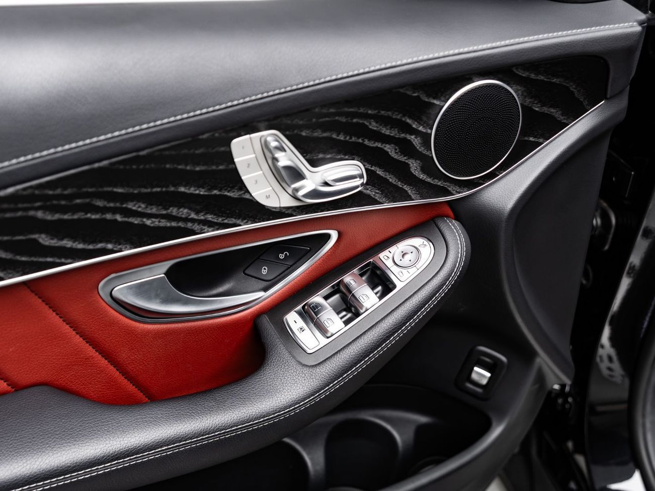 Mercedes-Benz GLC 200 2023 Mercedes GLC 200 Coupe, 2028 Mercedes Warranty + Service Contract, Low KMs, GCC