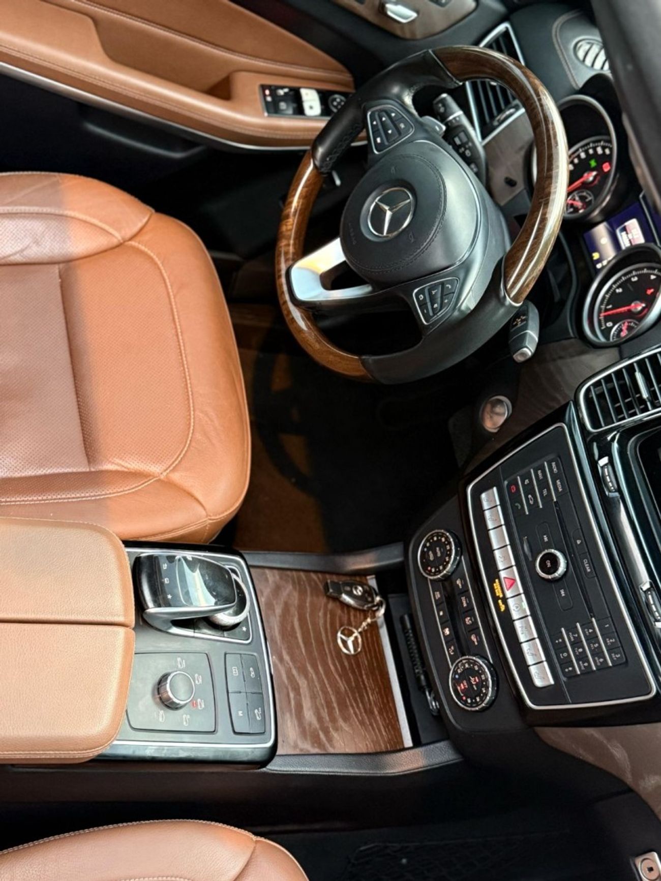 مرسيدس بنز GLS 500 Std 4.7L