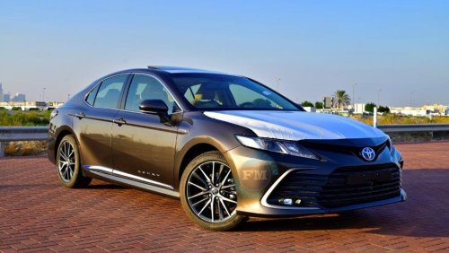 Toyota Camry GLE Hybrid