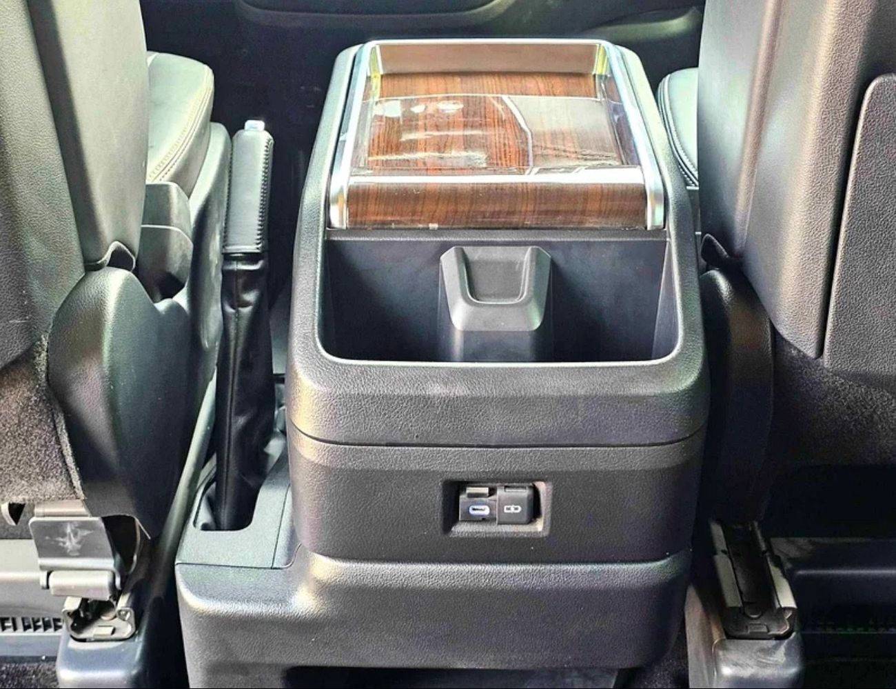 Toyota Granvia Toyota Gravnia Years 2021 3.5L Premium V6 petrol left hand drive