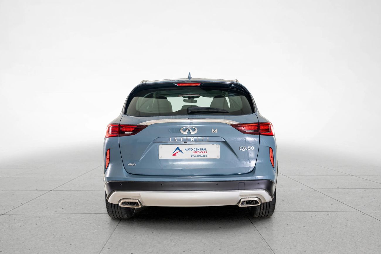 Infiniti QX50 LUXE 2.0