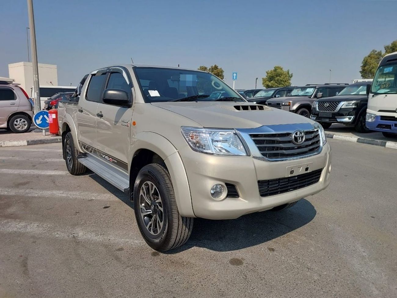 Toyota Hilux TOYOTA HILUX PICK UP RHD 2013 MODEL 3.0 L DIESEL AUTOMATIC(PM80637)