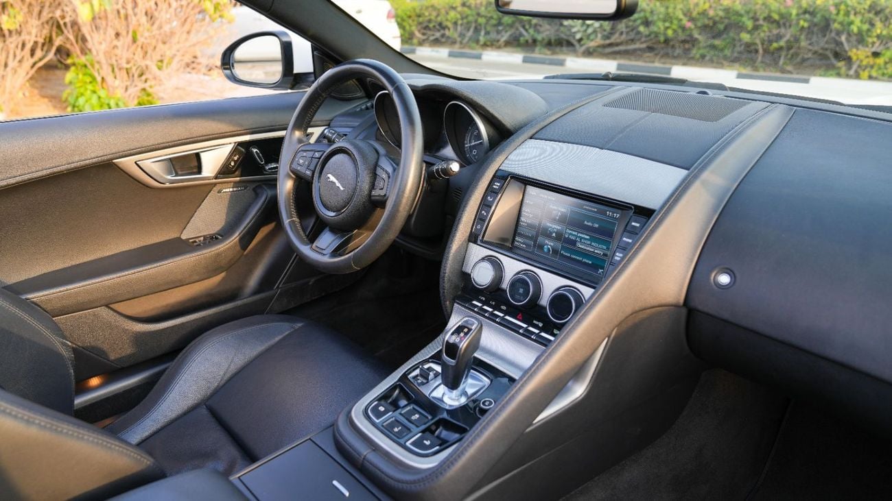 جاكوار F Type S CONVERTIBLE 2014!! GCC SPECS!! WELL MAINTAINED