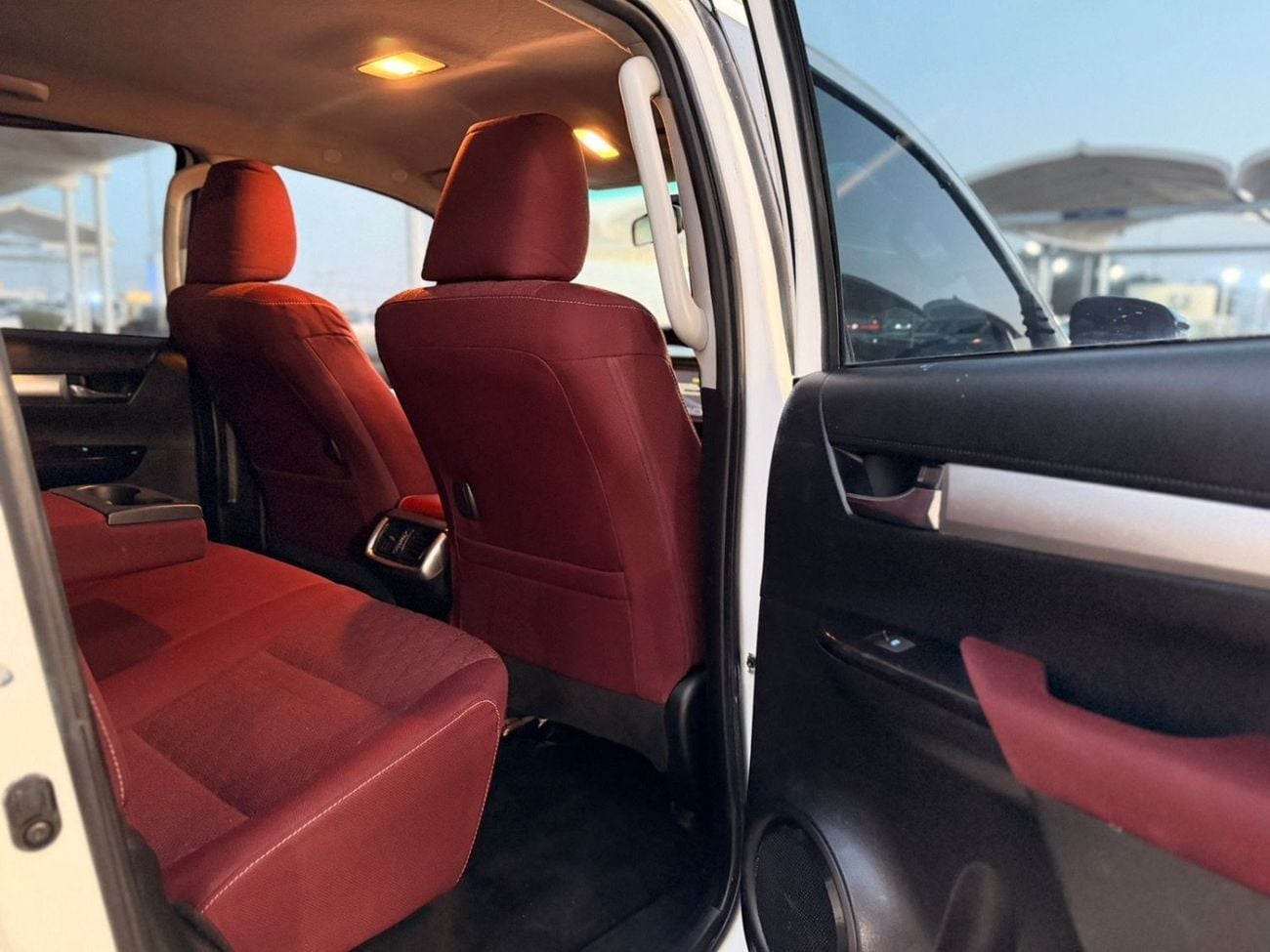 تويوتا هيلوكس S GLX 2.4L AWD A/T