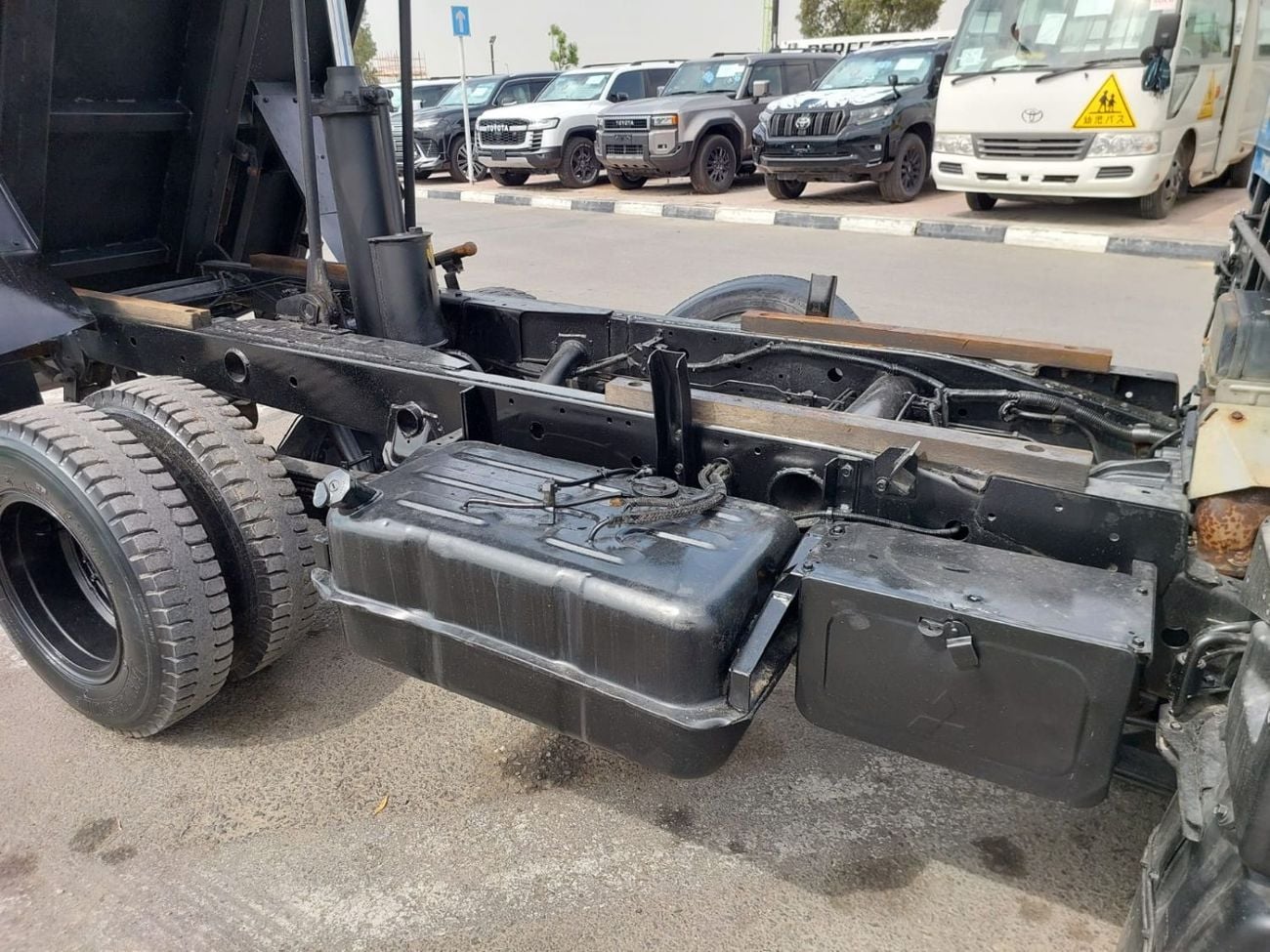 Mitsubishi Fuso Canter (RAMADAN OFFER) MITSUBISHI CANTER TRUCK RHD 1998 MODEL 4.5 L DIESEL MANUAL(PM30616)