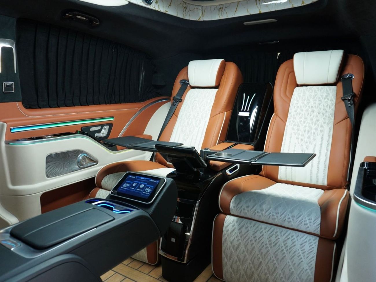 Mercedes-Benz V 250 5,864 PM I 3 Years warranty and Service I Brand New I High Roof