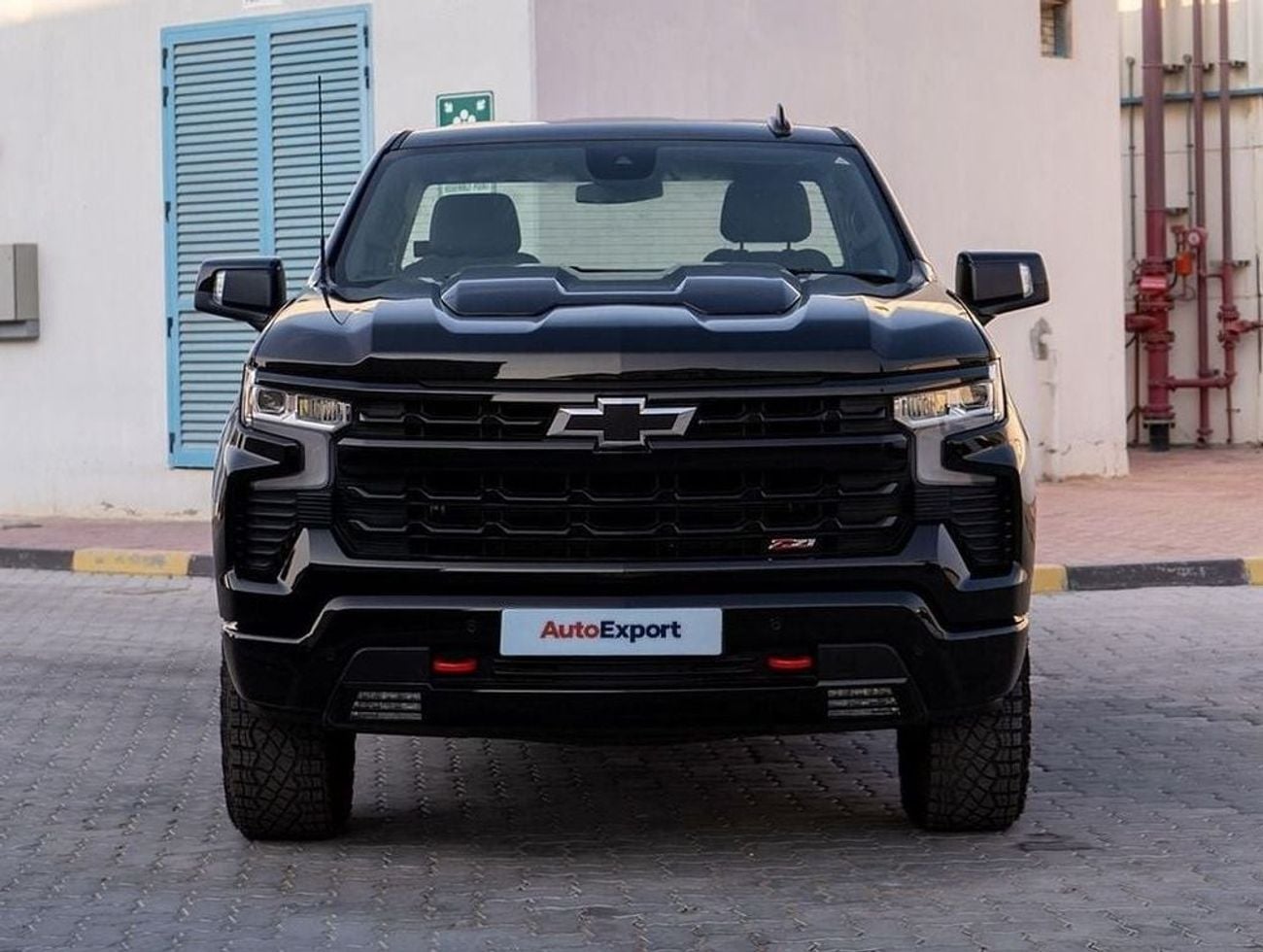 Chevrolet Silverado 1500 REG/CAB TRAILBOSS CLOTH Z71 Off Road in Right Hand Drive (EXPORT ONLY)