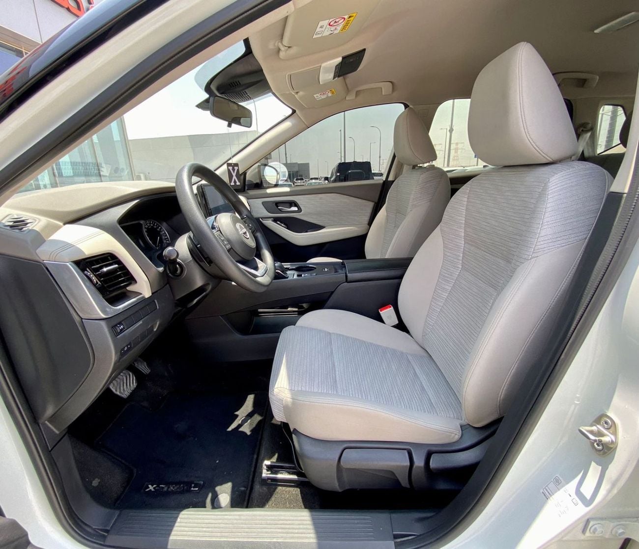 Nissan X Trail S 2.5L (169 HP) FWD (5 Seater) 825-Monthly l GCC l 1 Year Warranty l Agency History l  Cruise, Camer