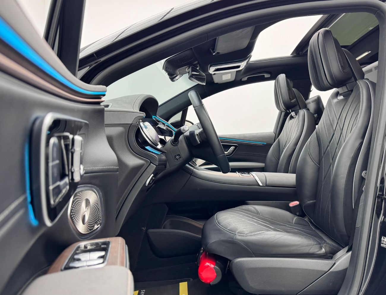 Mercedes-Benz EQS 580 2023 Mercedes-Benz EQS 580 4matc, Warranty, Excellent Condition, Low Km