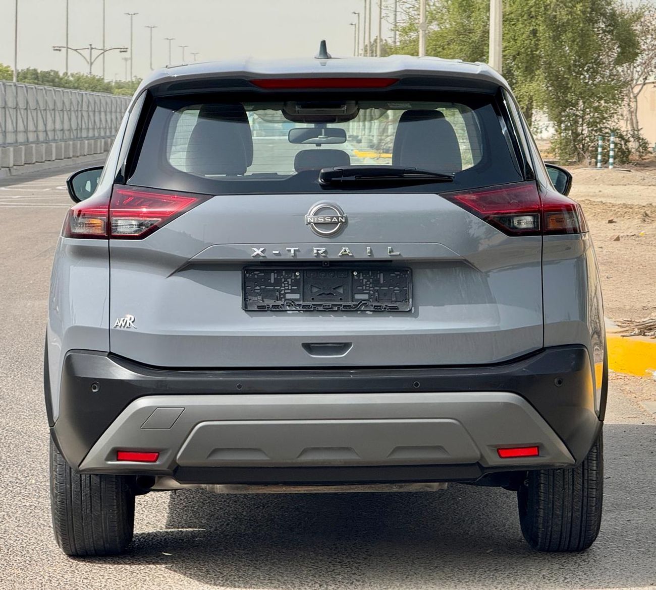 Nissan XTrail S 2.5L (169 HP) FWD (5 Seater) 2023 2.5L GCC (1240/-MONTHLY)