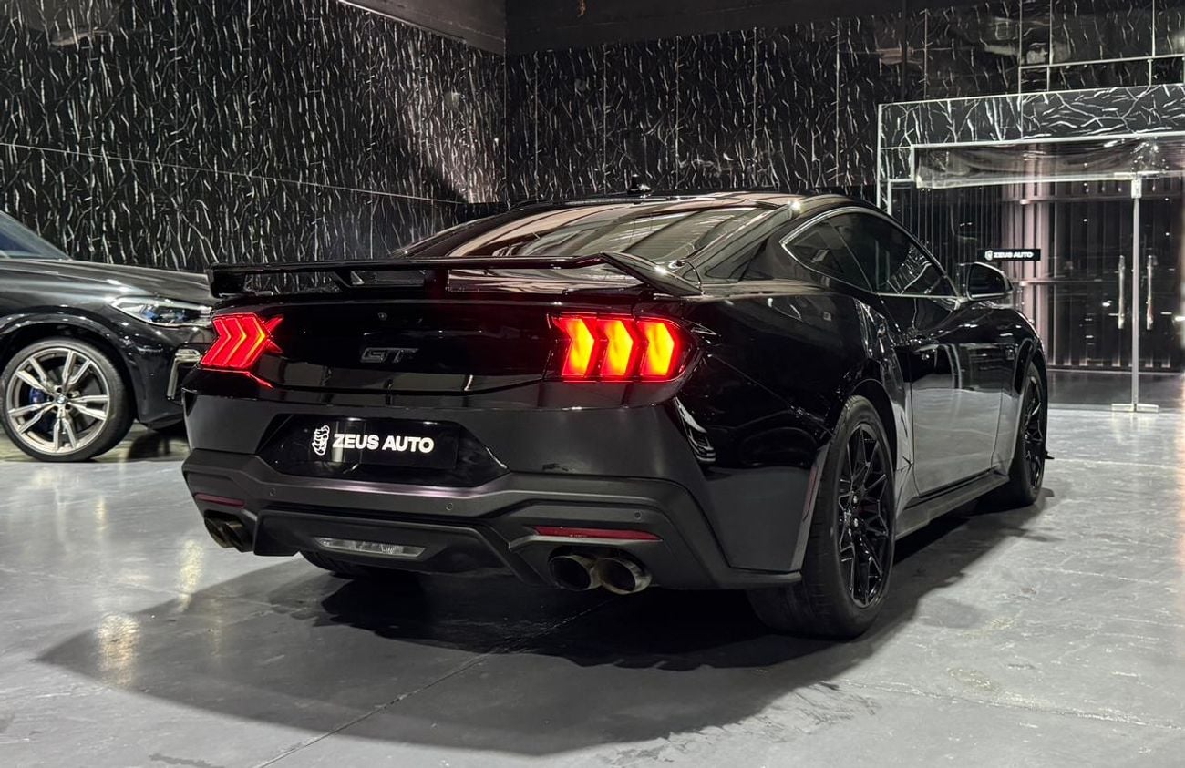 فورد موستانج GT Premium 5.0L (486 HP) Coupe A/T