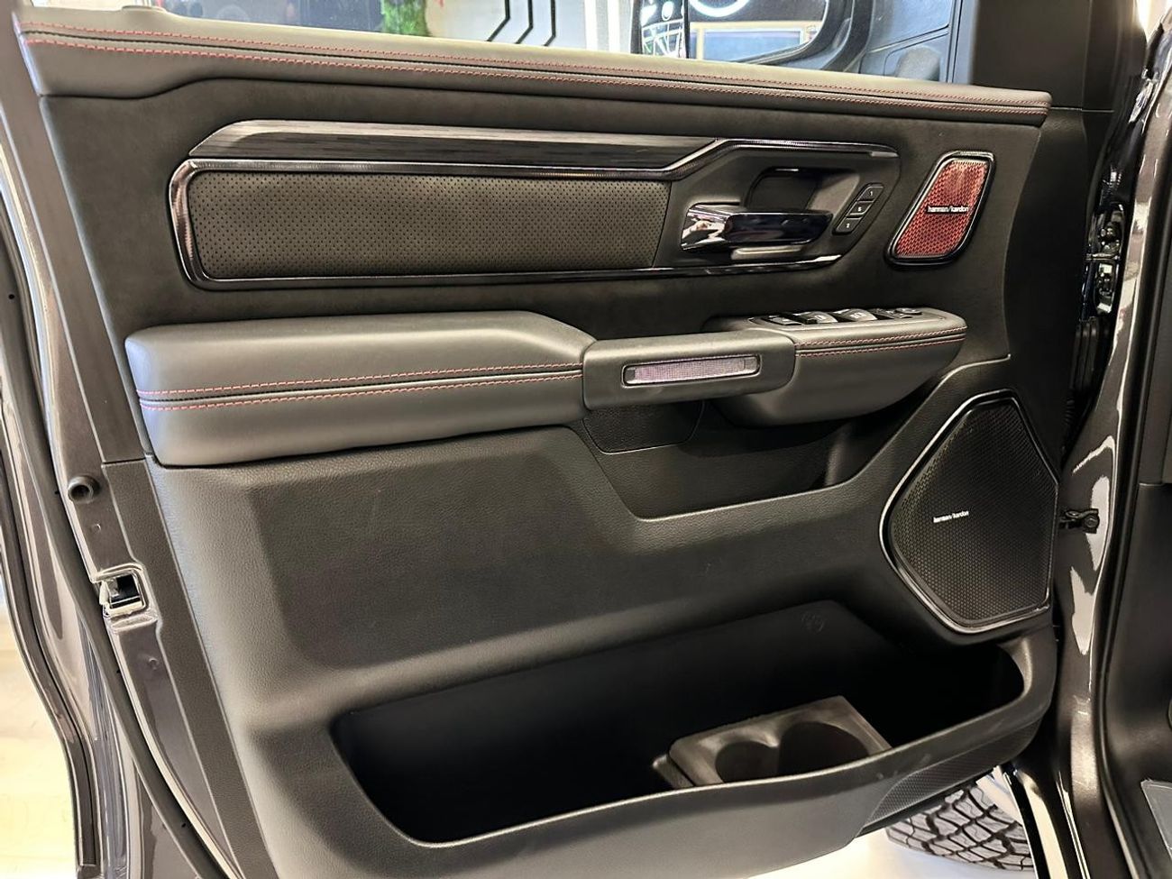 رام 1500 DODGE RAM TRX 2023 BRAND NEW