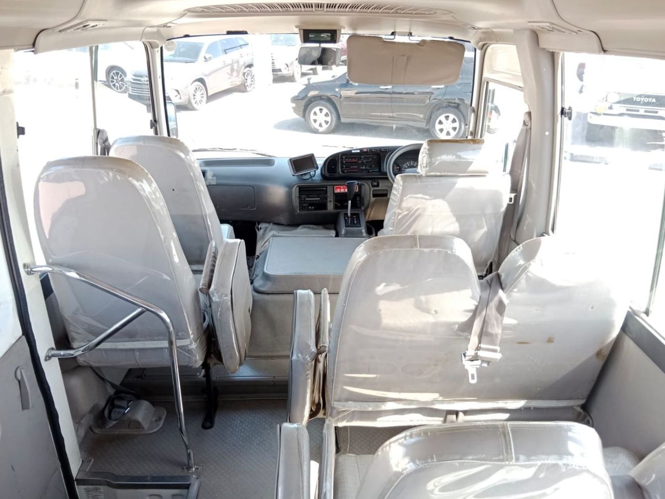 Toyota Coaster TOYOTA COASTER BUS RIGHT HAND DRIVE(PM11051)