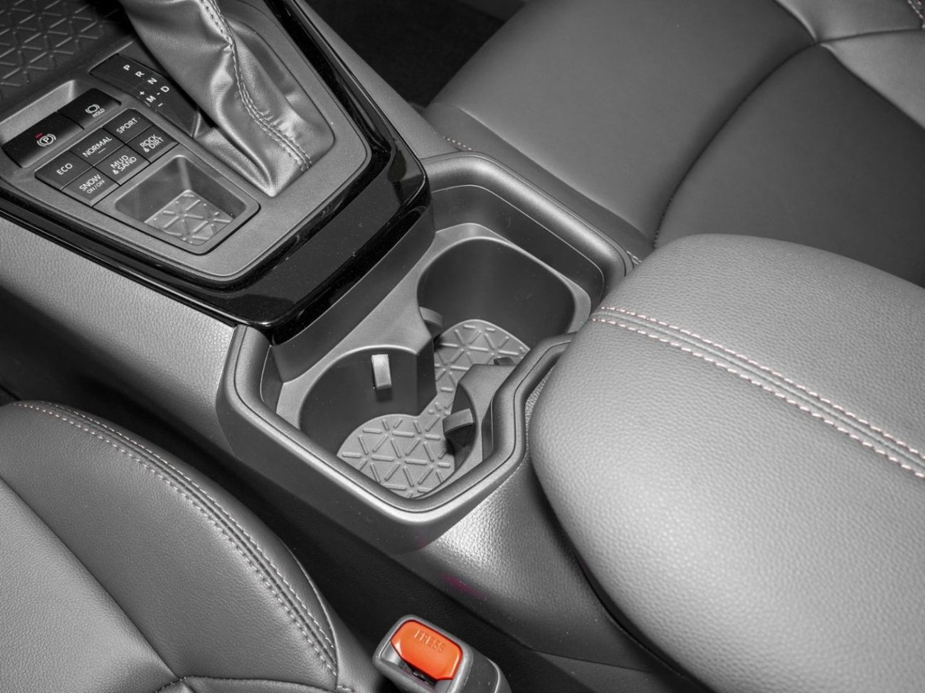 Toyota Wildlander TOYOTA WILDLANDER 2.0L 4WD FULL OPTION