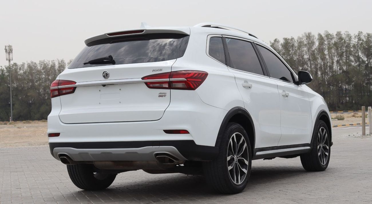 أم جي RX5 سيارة MG RX5 موديل 2020 خليجى بدون حوادث وبحاله ممتازه ممشى 82000 كيلو متر وبمحرك 2000 سي ىسى وسعر 3