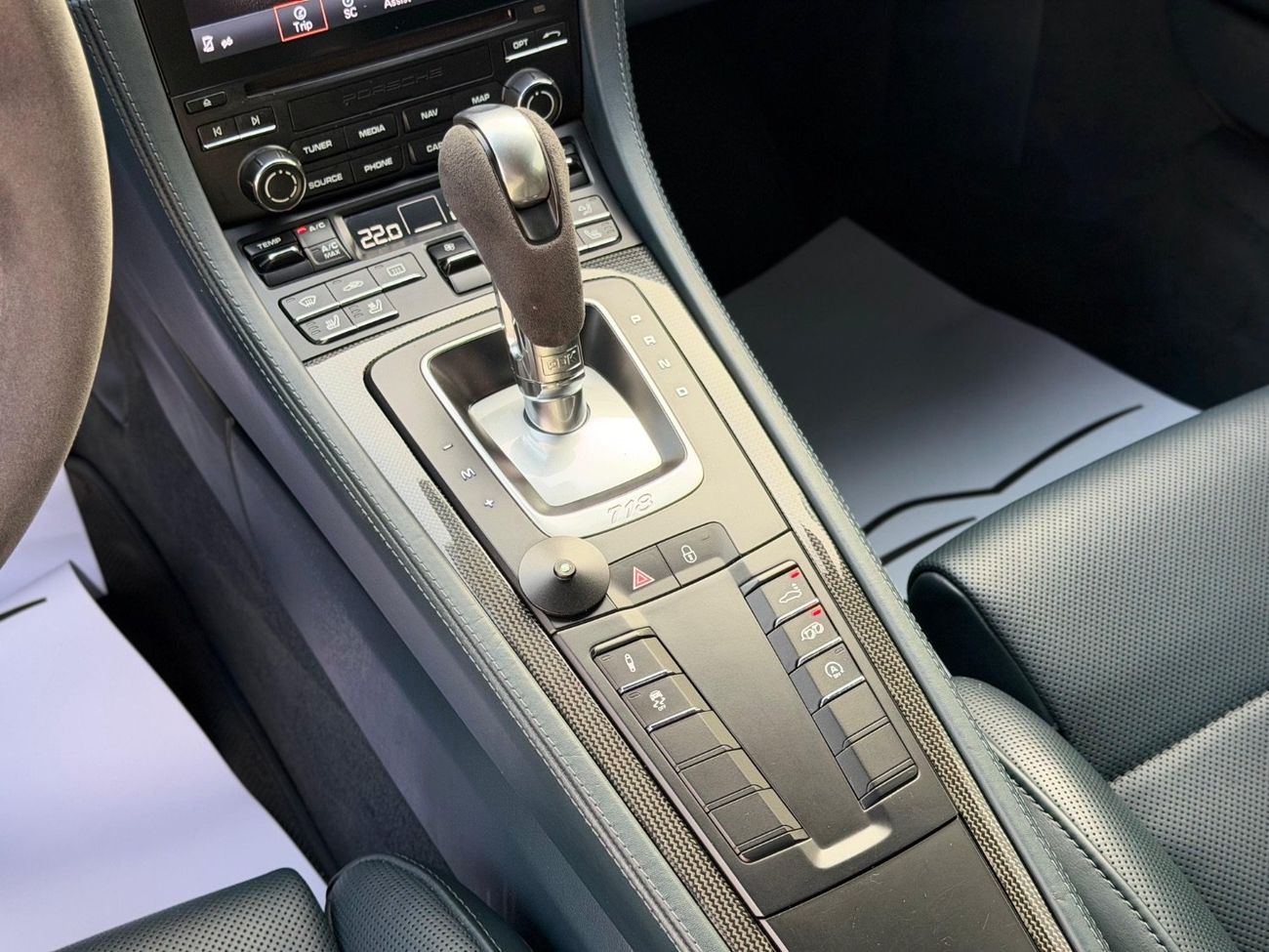 Porsche 718 Cayman Std 2.0L A/T