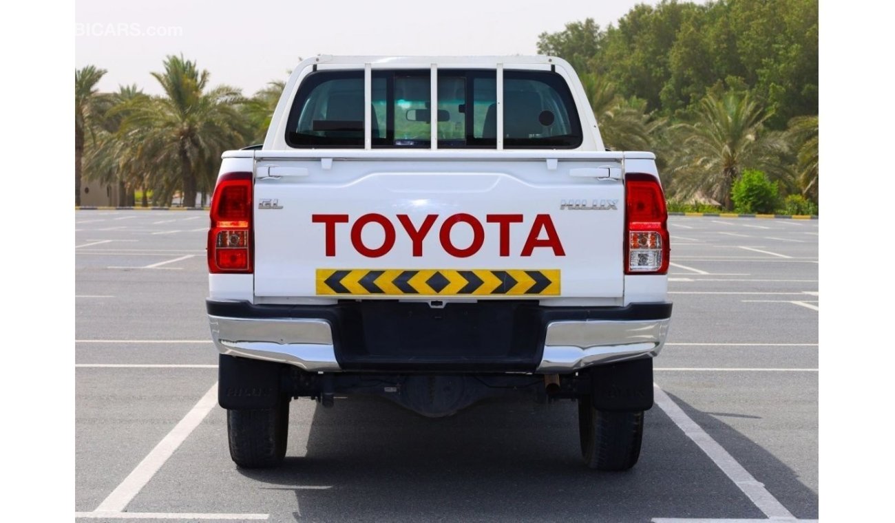 Toyota Hilux GL | 4X4 - 2.7L PETROL - AUTOMATIC DOUBLE CAB | GCC SPECS