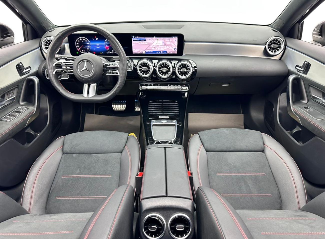 Mercedes-Benz A 200 2024 Mercedes-Benz A200, 5 Years Mercedes Warranty + Service Contract, Mercedes Full Service History