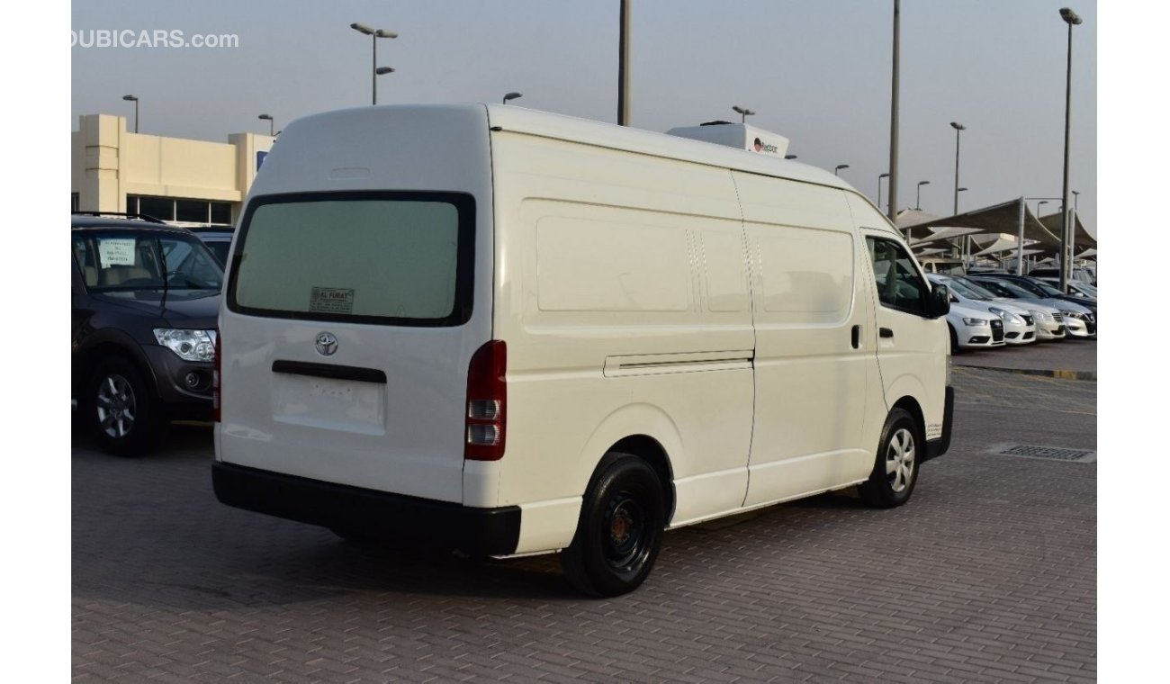 Toyota Hiace 2015 | TOYOTA HIACE HIGH-ROOF CHILLER VAN 3-SEATER | 5-DOORS | GCC | VERY WELL-MAINTAINED | SPECTACU