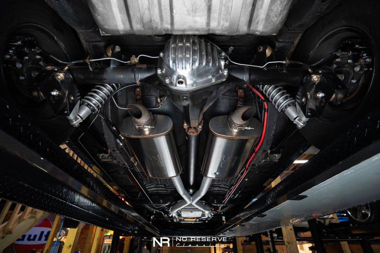 Plymouth Road Runner 426 Hemi Hellephant powered 1 of 1 Pro Touring Restomod