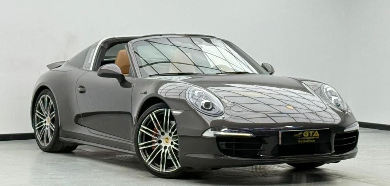 بورش 911 Targa 4S 3.8L 2015 Porsche 911 Targa 4S ,Porsche Service History ,Excellent Condition ,GCC