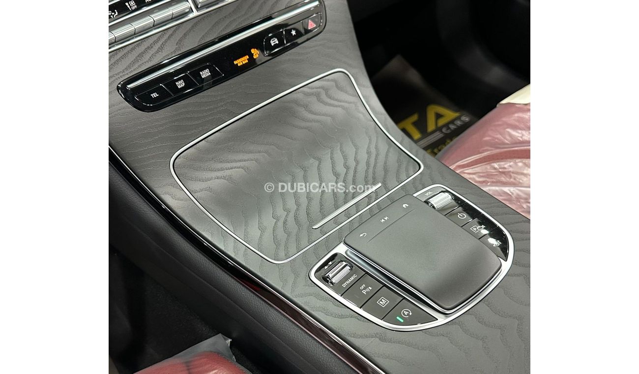 Mercedes-Benz GLC 200 *Brand New* 2023 Mercedes Benz GLC200 Coupe 4MATIC, 2028 Mercedes Warranty, Full Options, GCC