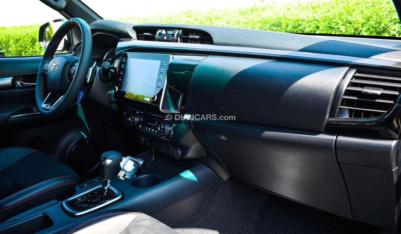 تويوتا هيلوكس GR