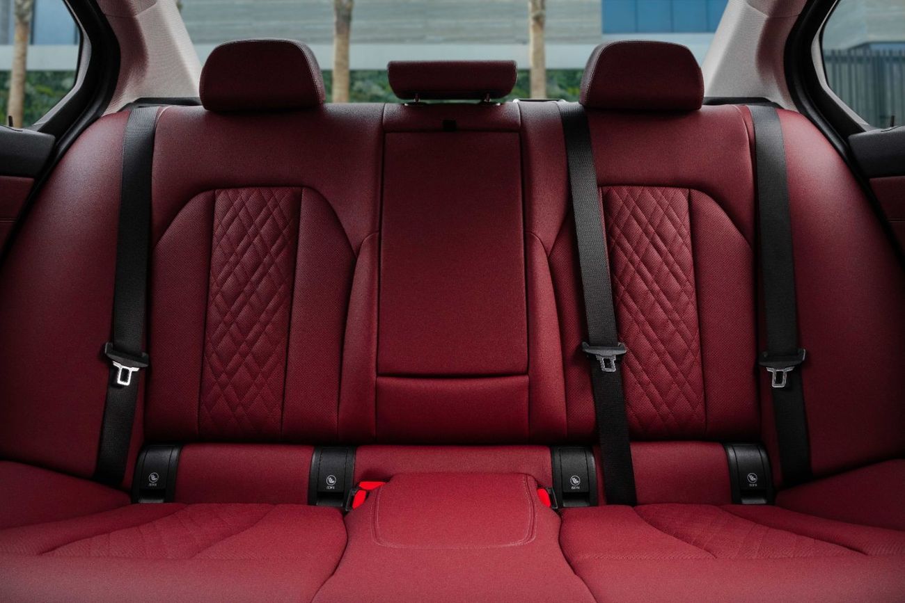 BMW 320i 20i M-Kit  | 3,525 P.M  | 0% Downpayment | Brand New!