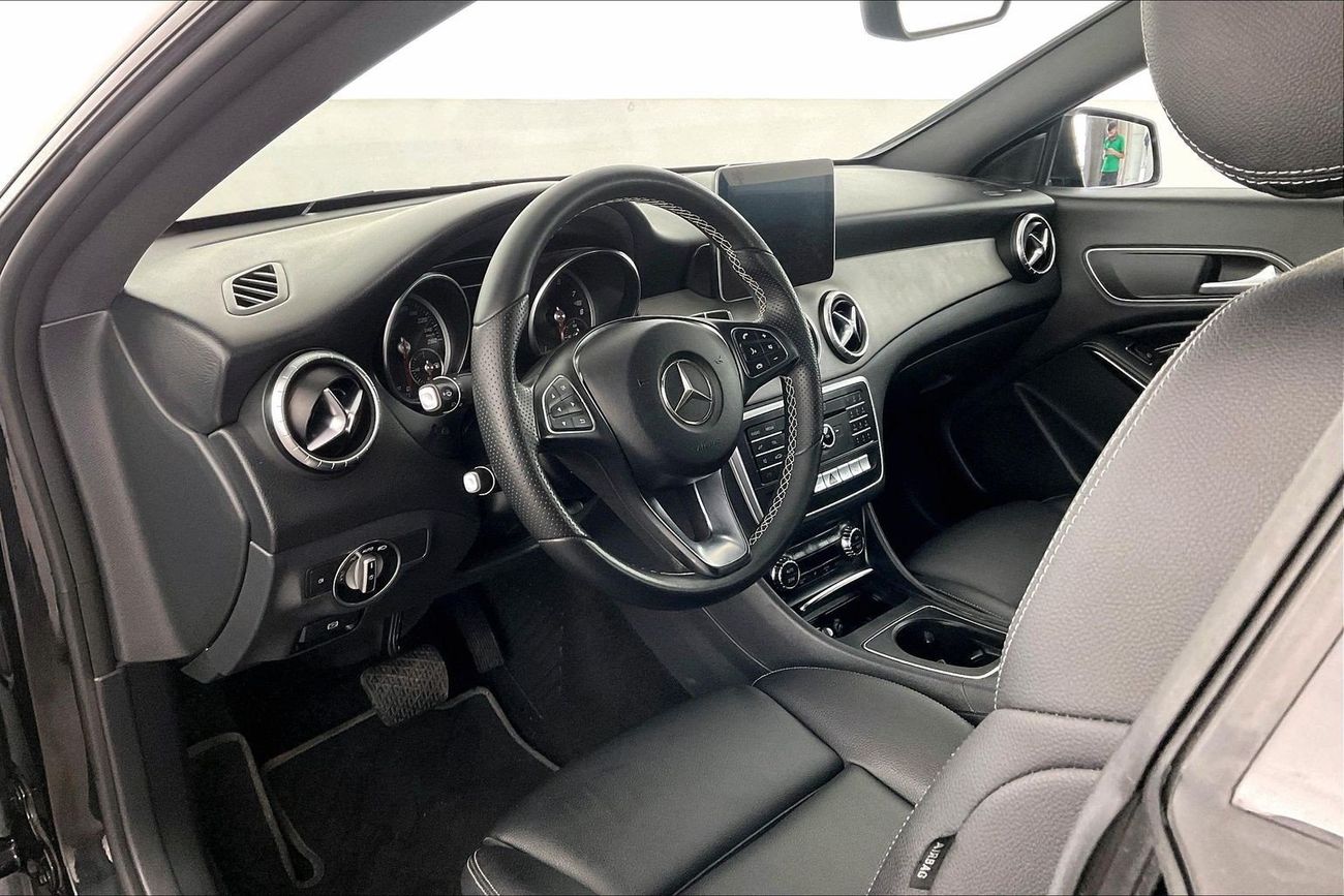 مرسيدس بنز CLA 200 Standard | National Day Celebration | شامل الضمان | 0 ﺪﻔﻋﺓ ﺃﻮﻟﻯ