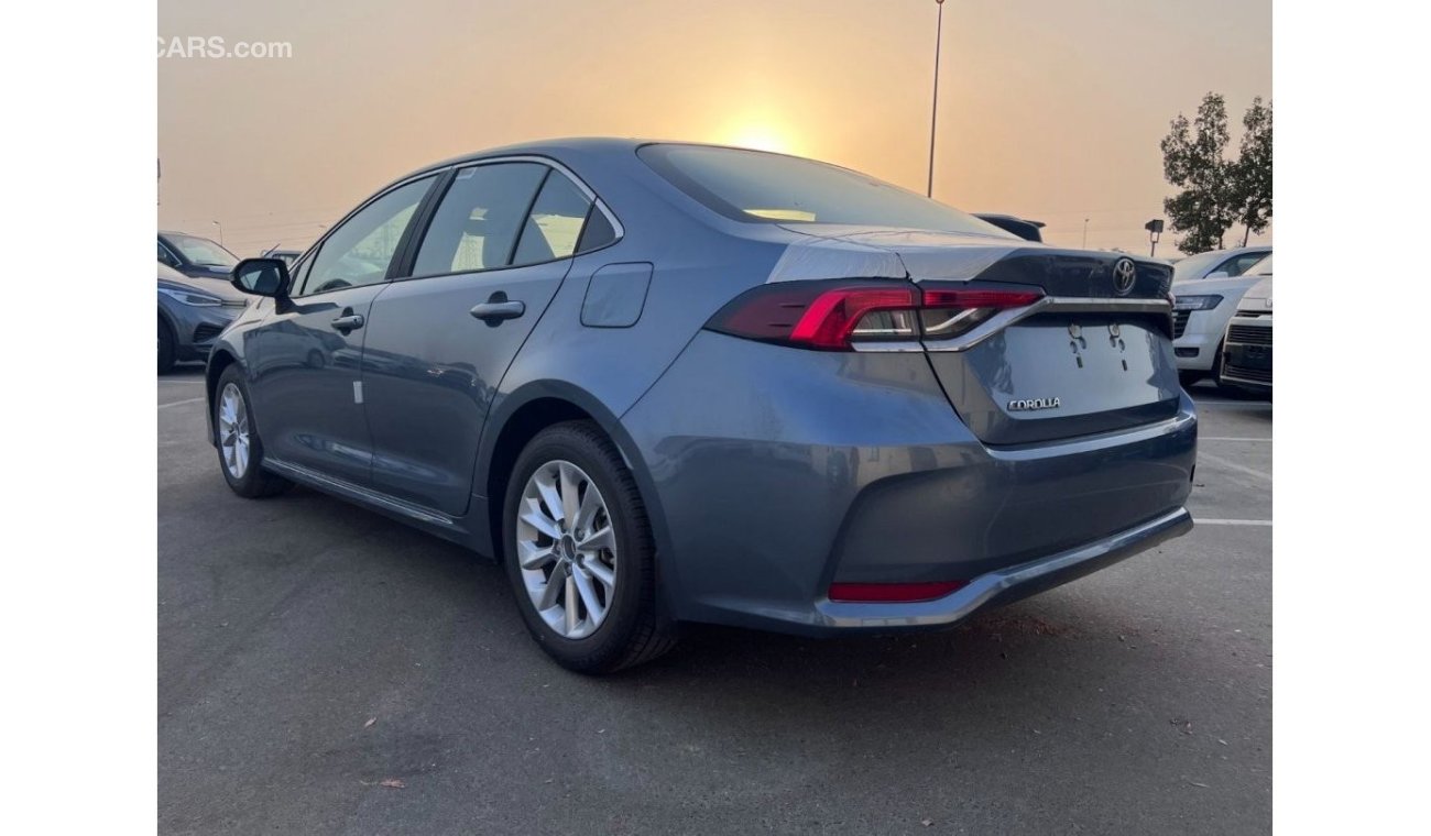 تويوتا كورولا 1.8L Automatic petrol with Sunroof grey 2022