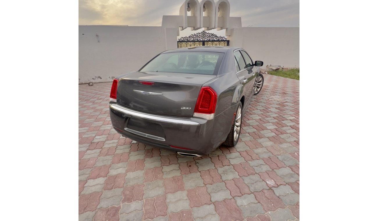 Chrysler 300C Limited ( Luxary Edition )