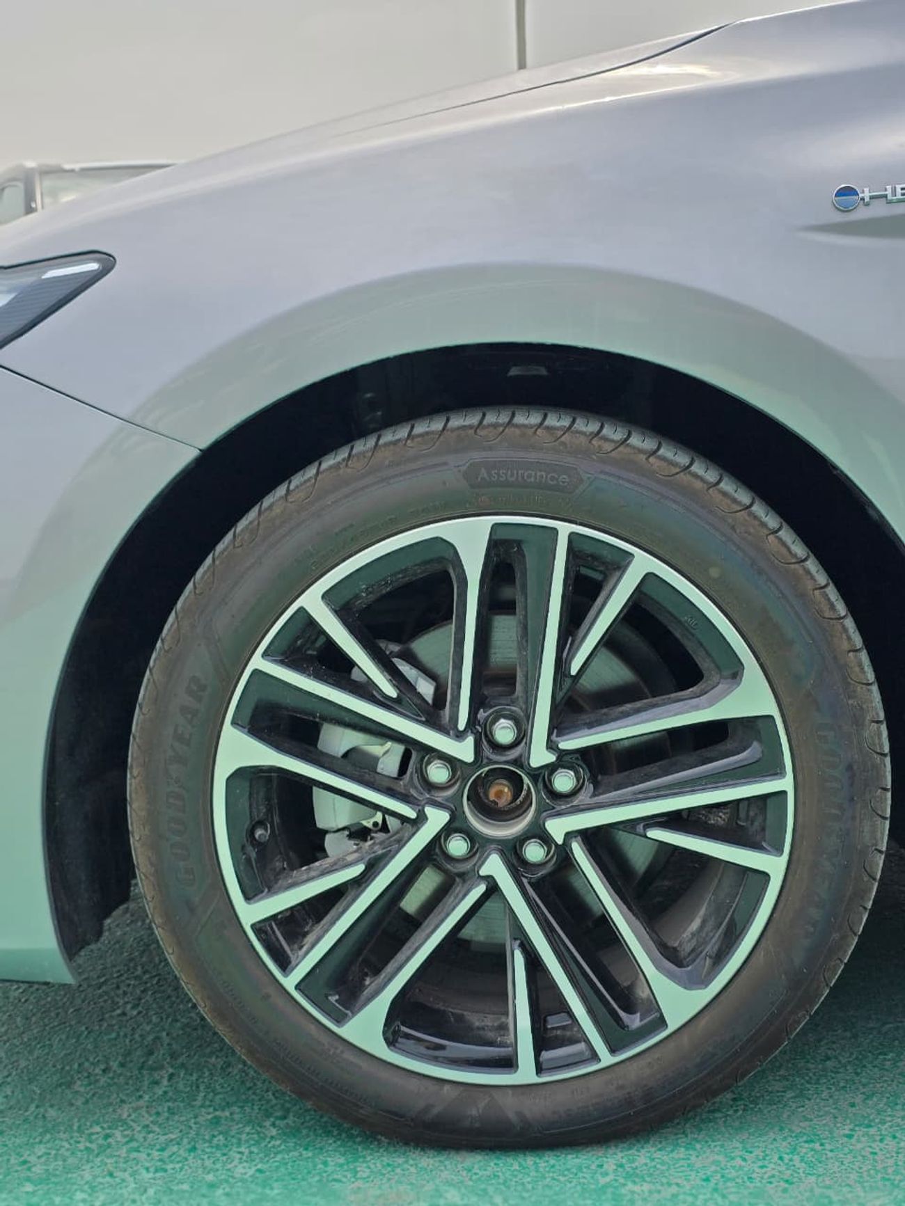 تويوتا كامري GLE 2.5L Hybrid