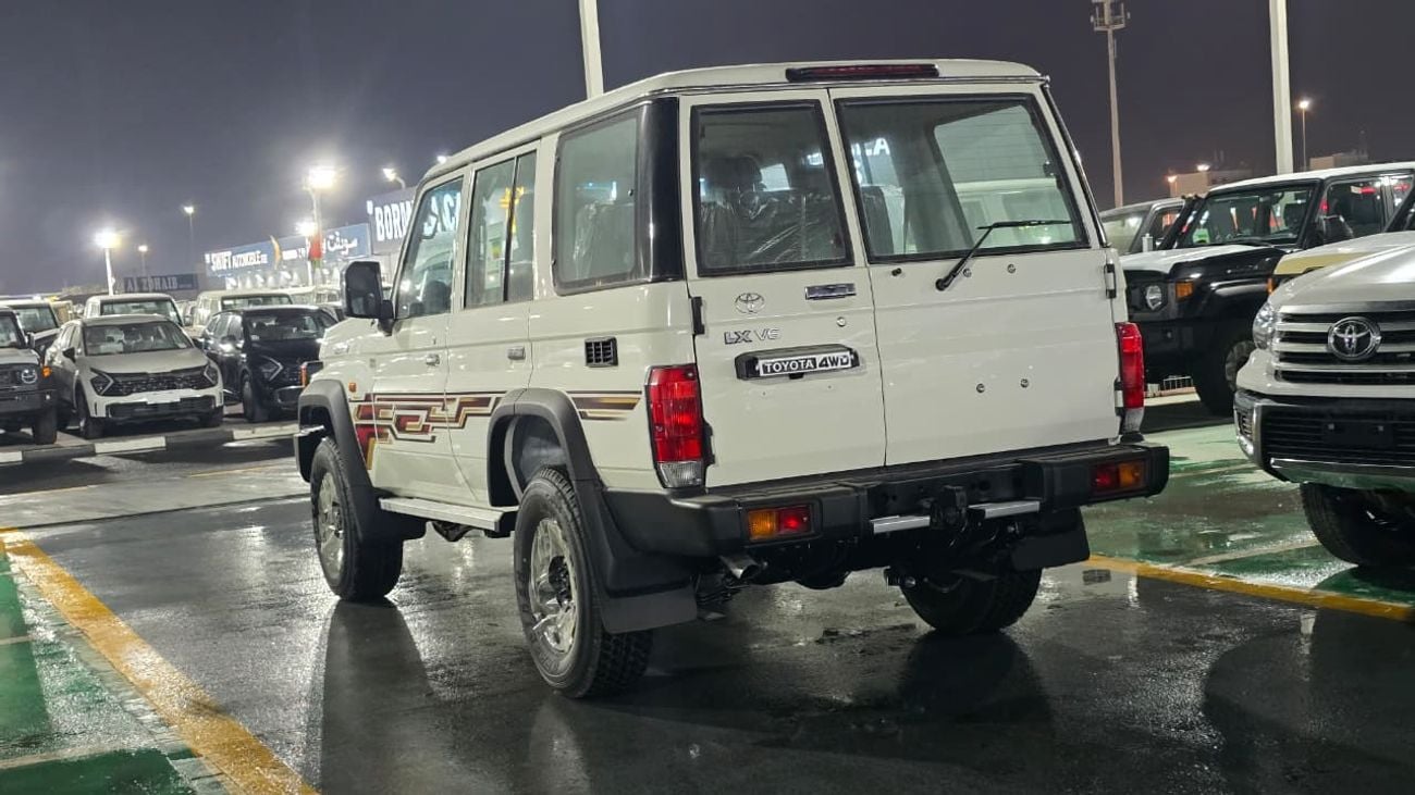 تويوتا لاند كروزر 70 Std 4.0L 4WD