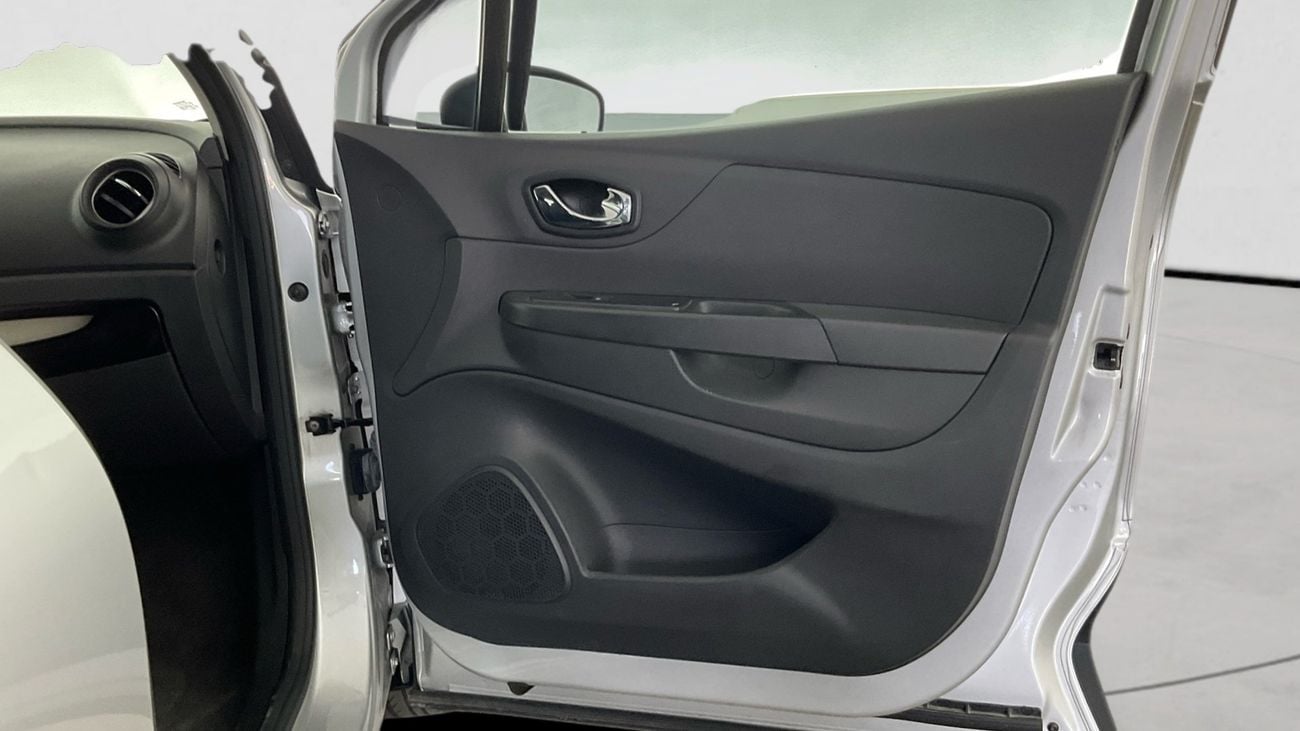 Renault Captur 1.2 TCE 120 PE | Guaranteed Warranty | 0 Down Payment