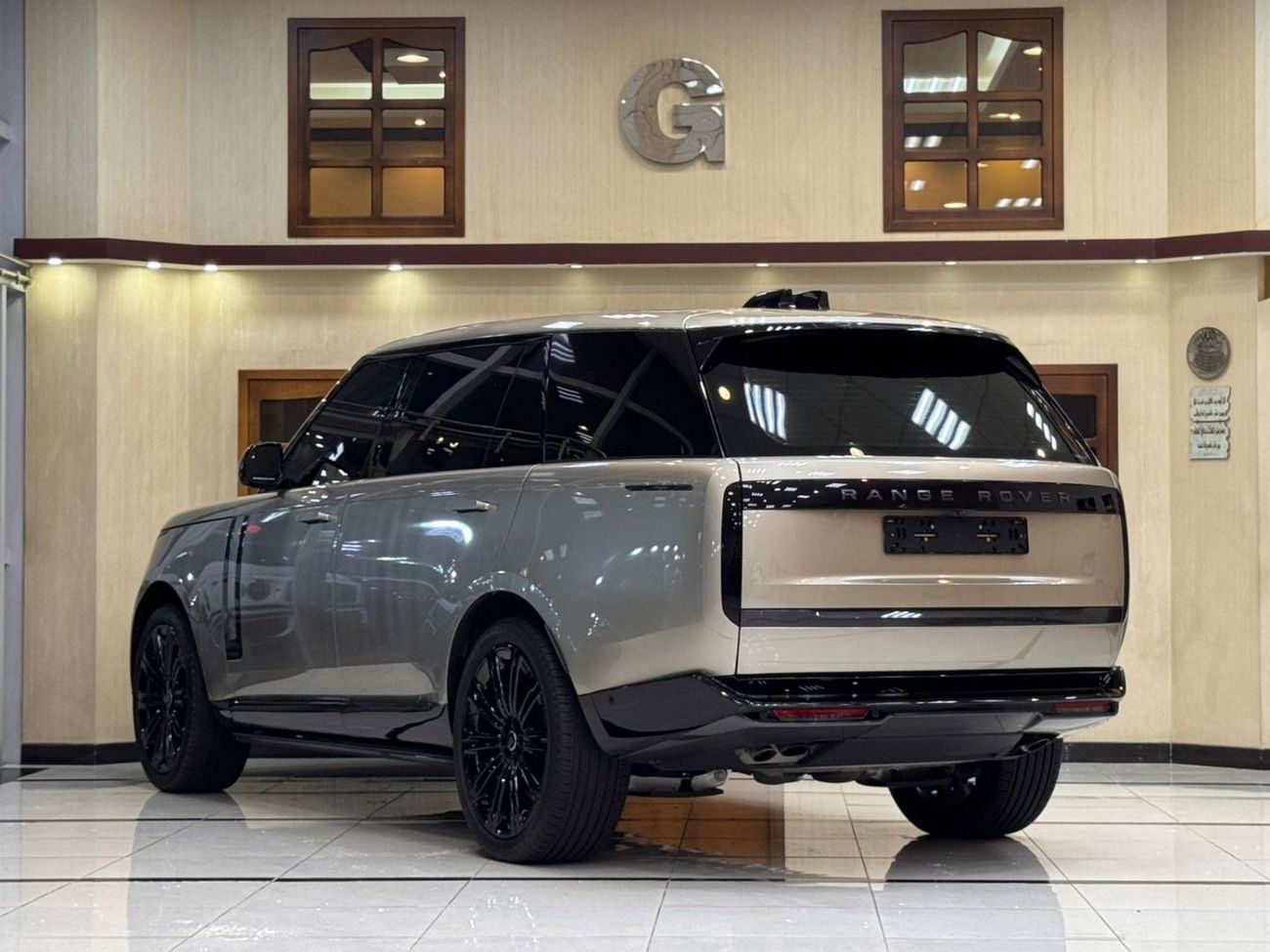 لاند روفر رينج روفر AUTOBIOGRAPHY LWB P530 LWB 4.4L