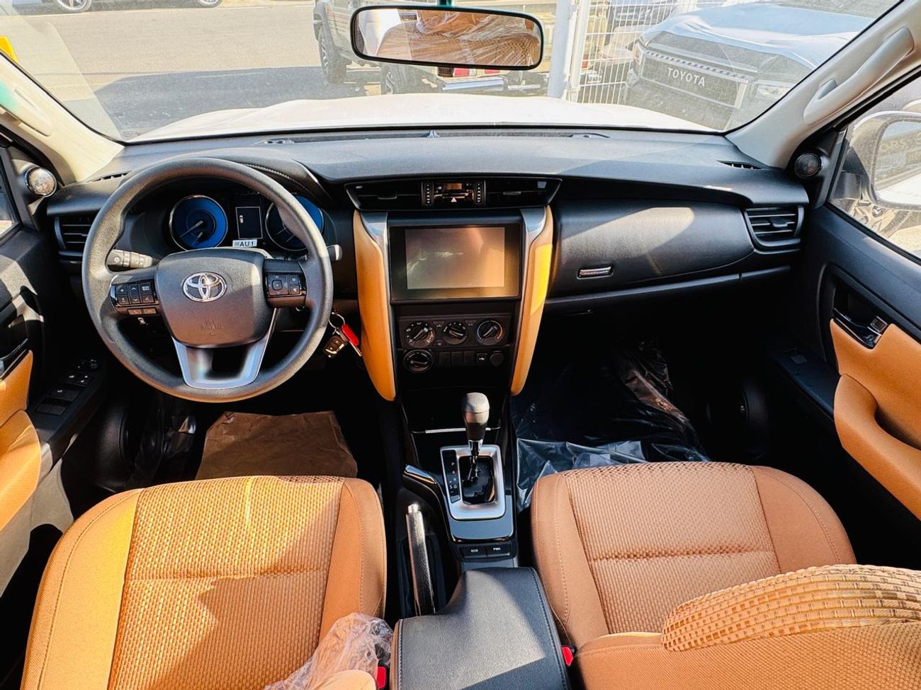 Toyota Fortuner TOYOTA FORTUNER 2.7L PETROL 2025