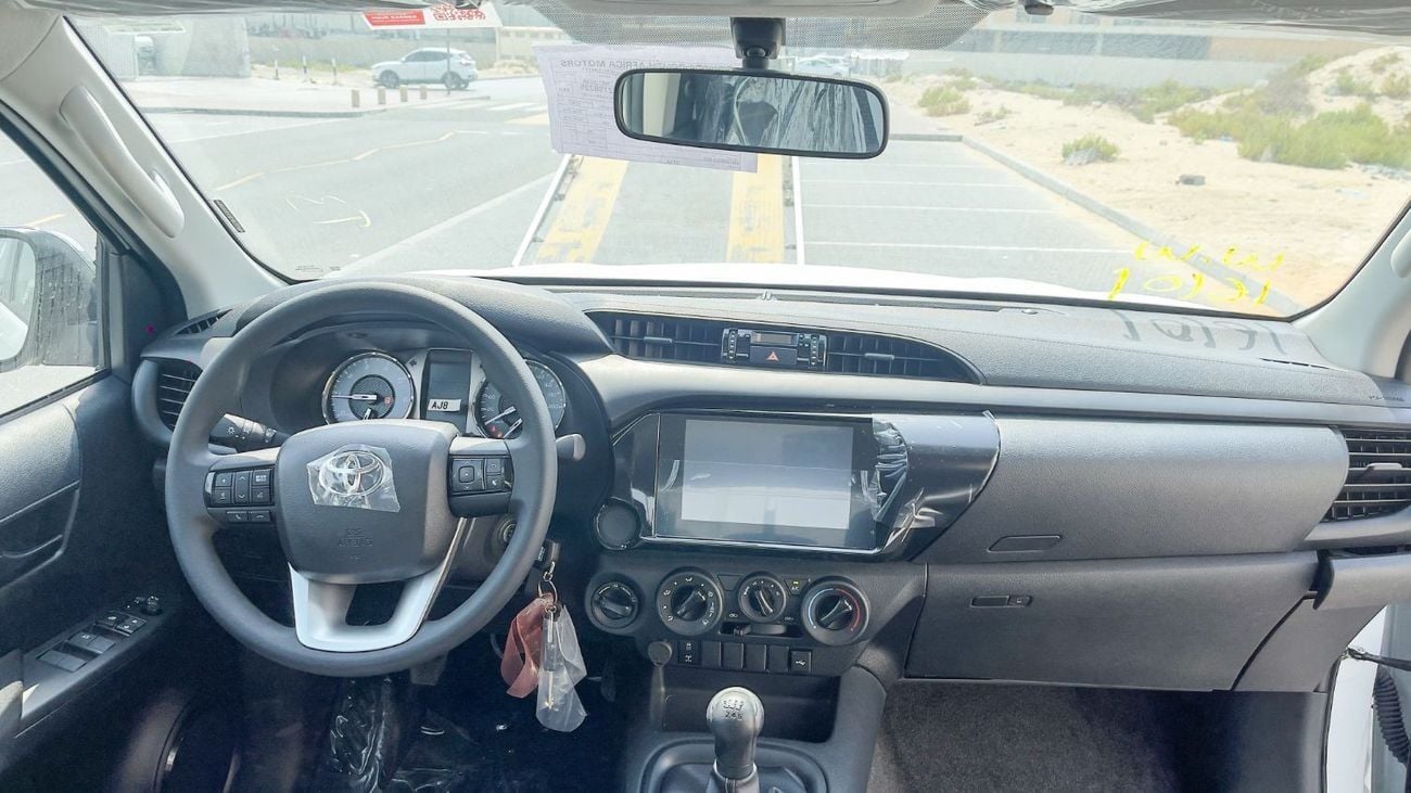تويوتا هيلوكس SGLX S GLX 2.4L AWD M/T