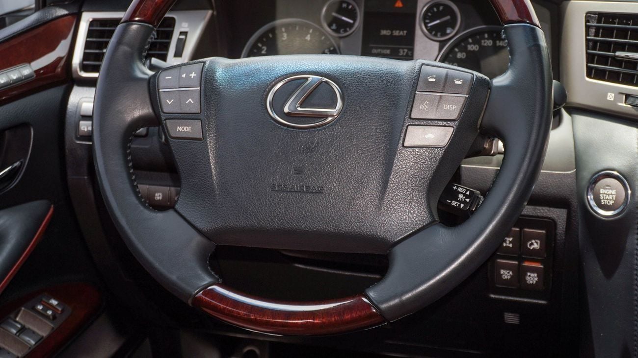 Lexus LX 570 Sport Platinum 5.7L