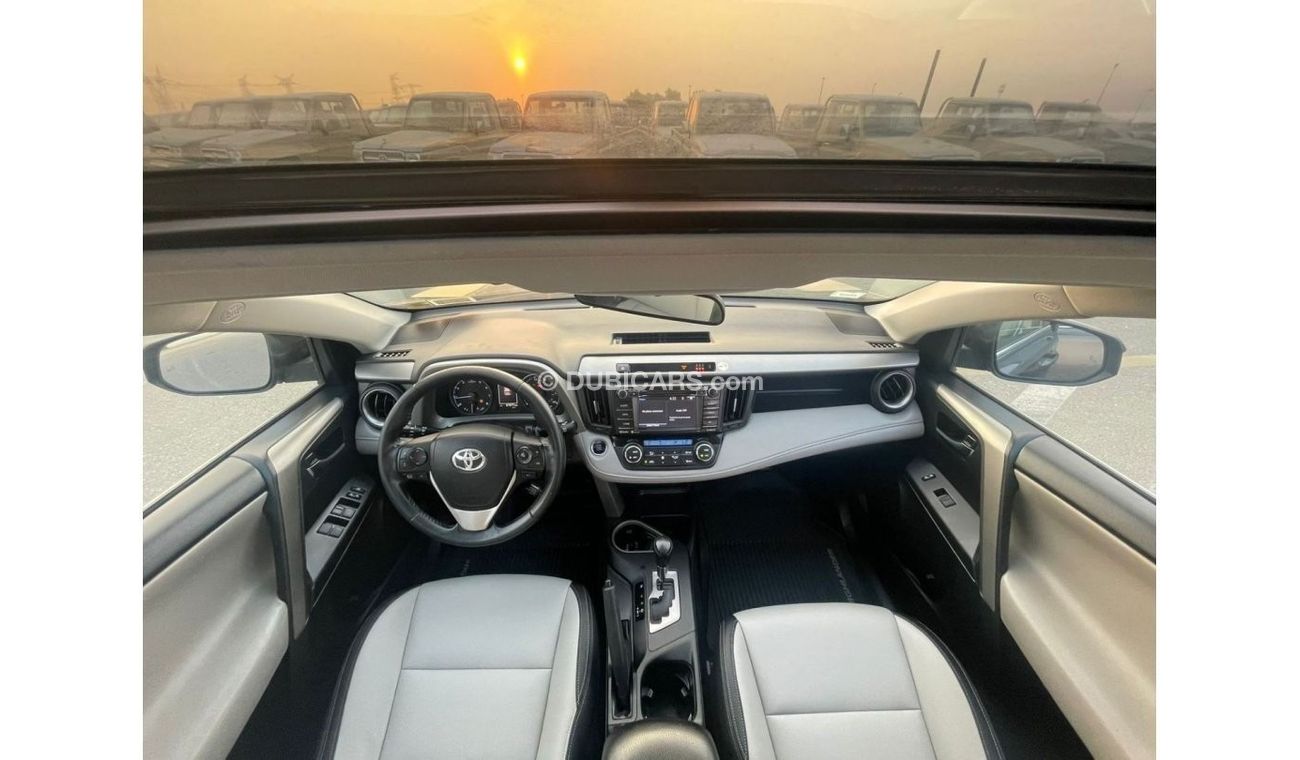 Toyota RAV4 2018 Toyota Rav4 XLE 2.5L V4 - EXPORT ONLY