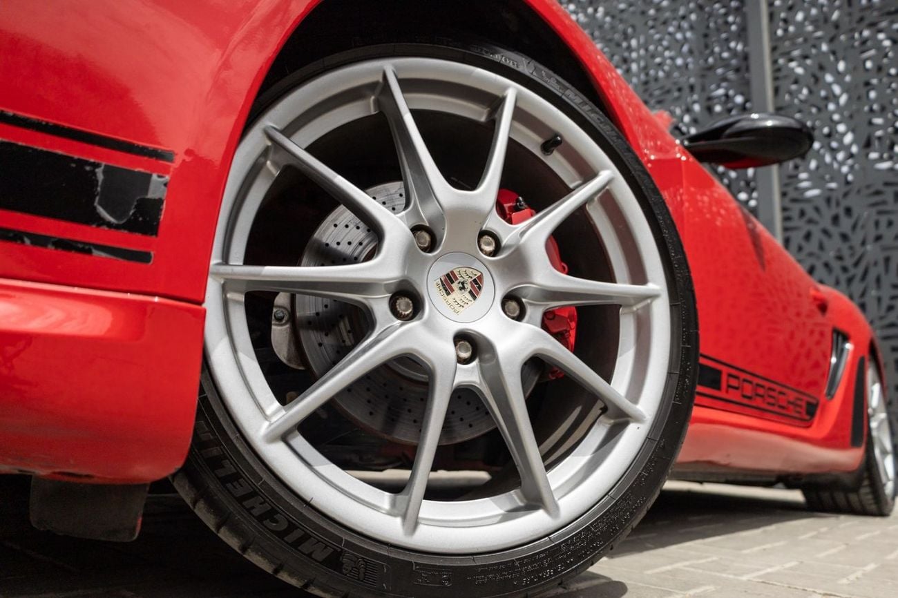 Porsche Cayman R 3.4L 2012 Porsche Cayman R GCC