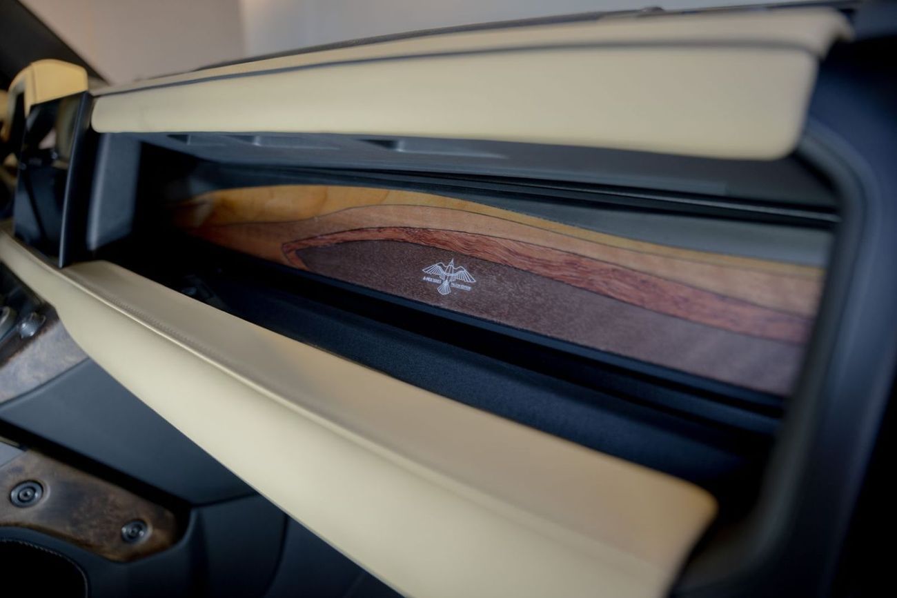 Land Rover Defender P400 110 HSE 3.0L (5 Seater) Limgene Defender |  A-pex Series – Falcon Edition | 1 of 28