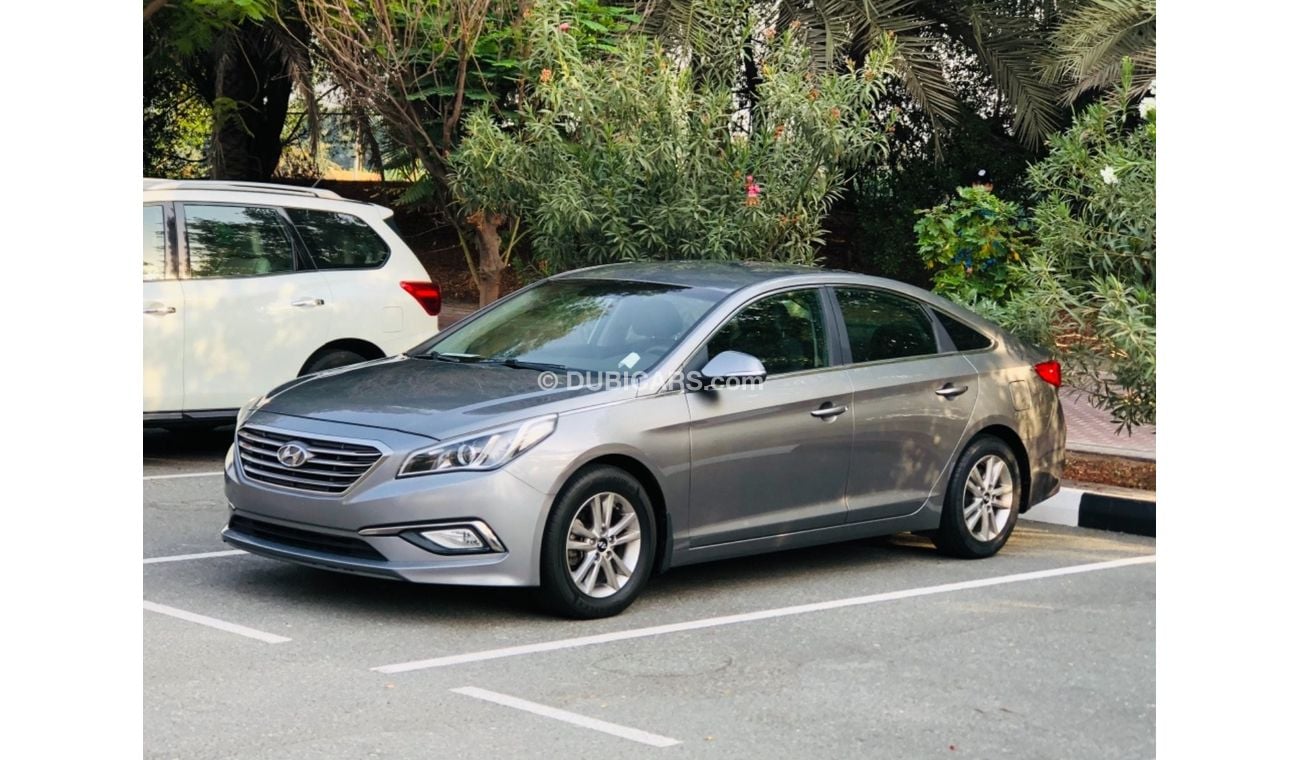 Hyundai Sonata SE Model 2017 GCC CAR PERFECT CONDITION INSIDE AND OUTSIDE FULL ELECTRIC CONTROL STEERING CONTROL