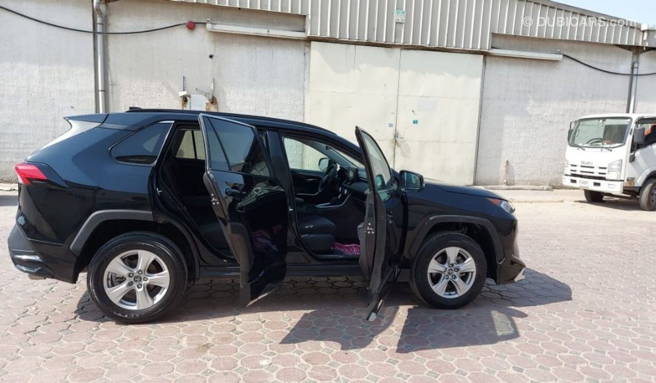 تويوتا راف ٤ TOYOTA RAV4 2019 - XLE - SUNROOF - FULL OPTION