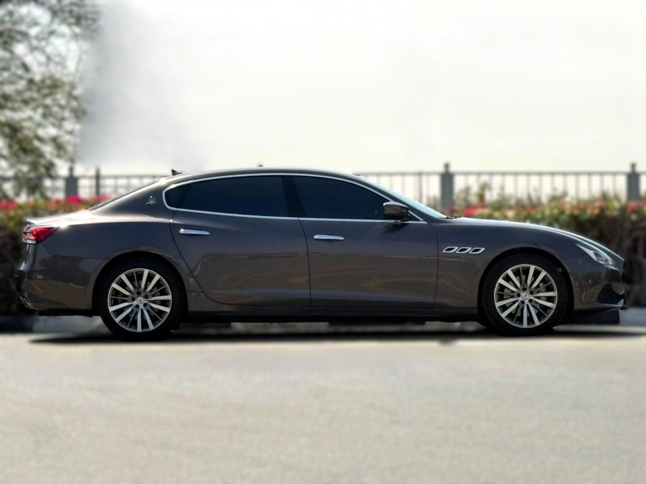 Maserati Quattroporte Base 3.0L